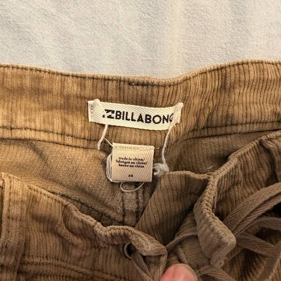 Billabong Cutoff Shorts - Picture 2 of 3